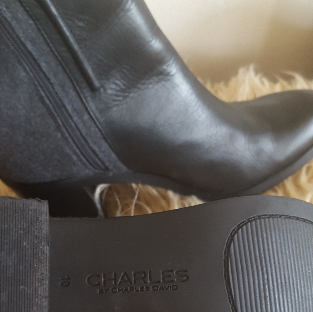 Boots - Picture 2 of 4